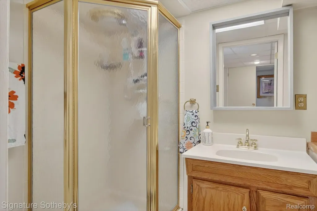 1782 Nantucket Road Plymouth City MI 48170