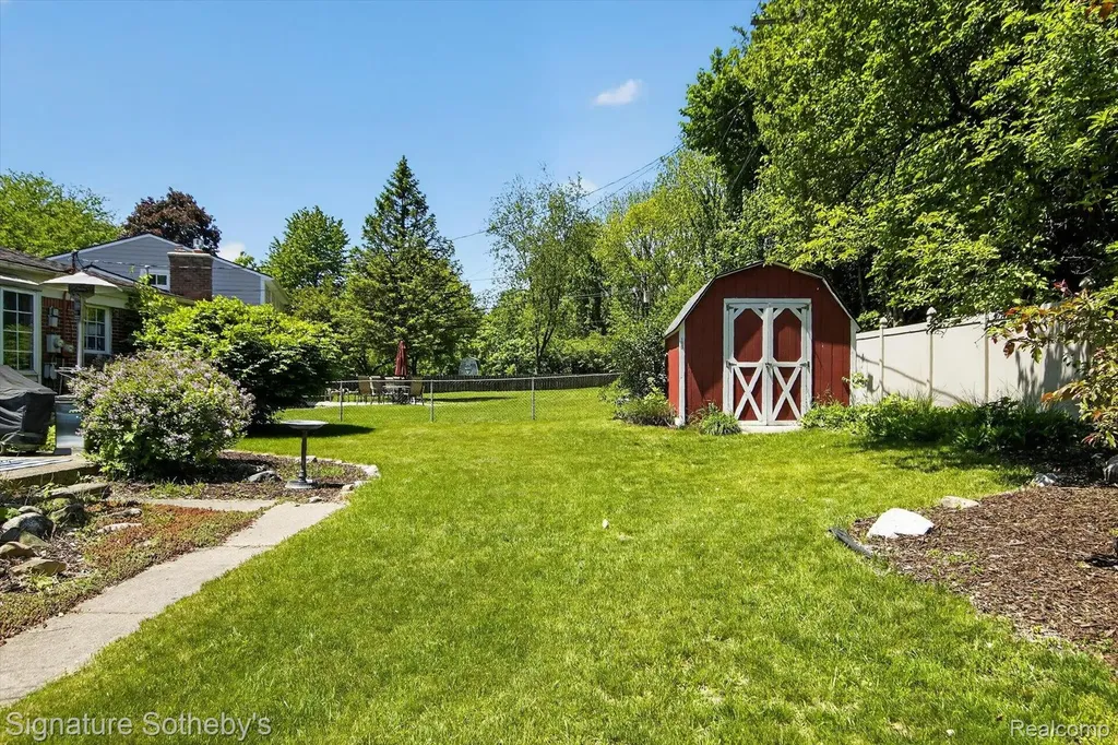 1782 Nantucket Road Plymouth City MI 48170