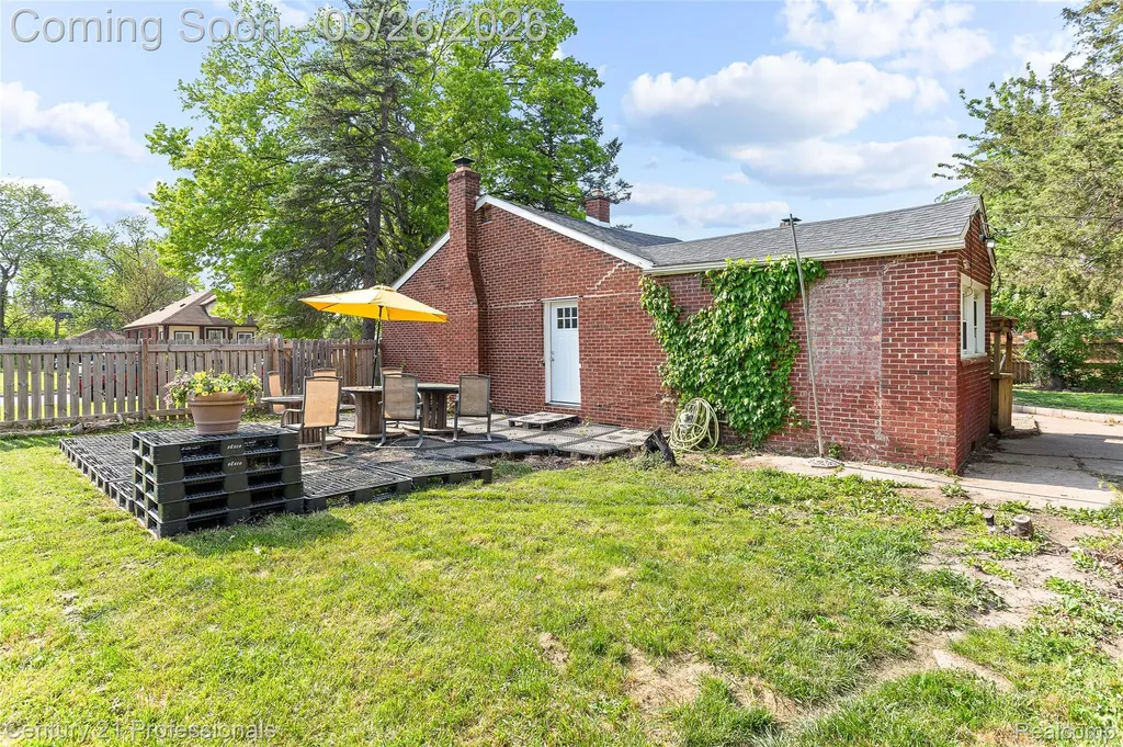 3231 Spruce Street Inkster City MI 48141