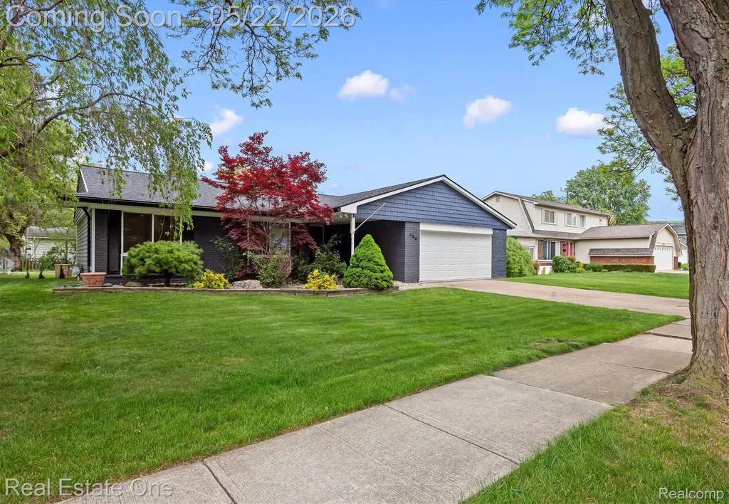 489 Evaline Drive Troy City MI 48085