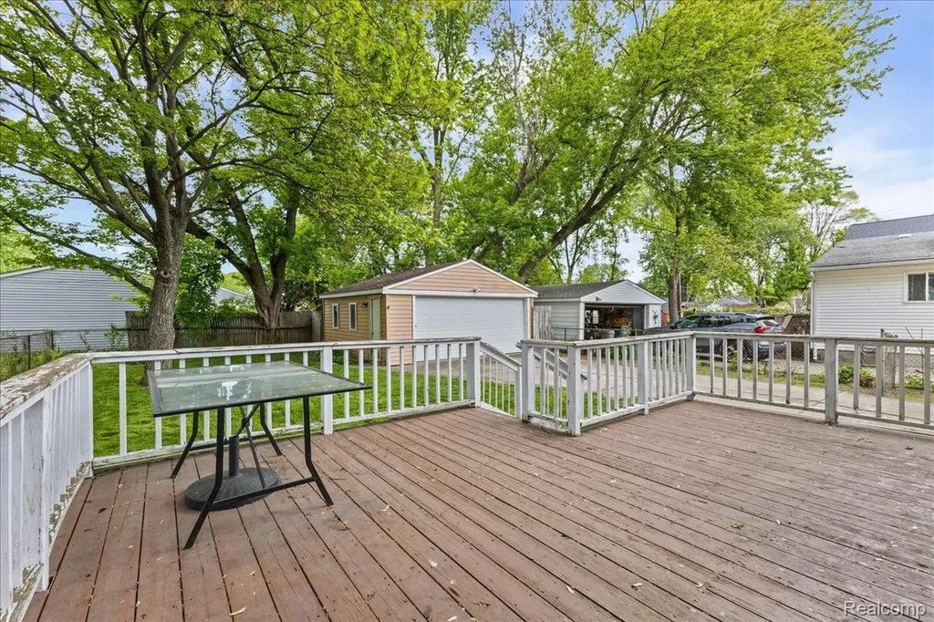 2151 Orchard Street Ferndale City MI 48220