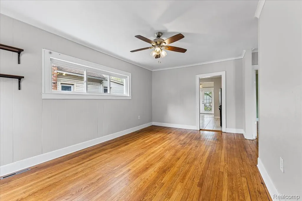 2151 Orchard Street Ferndale City MI 48220