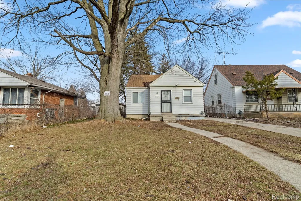 6438 Archdale Street Detroit City MI 48228