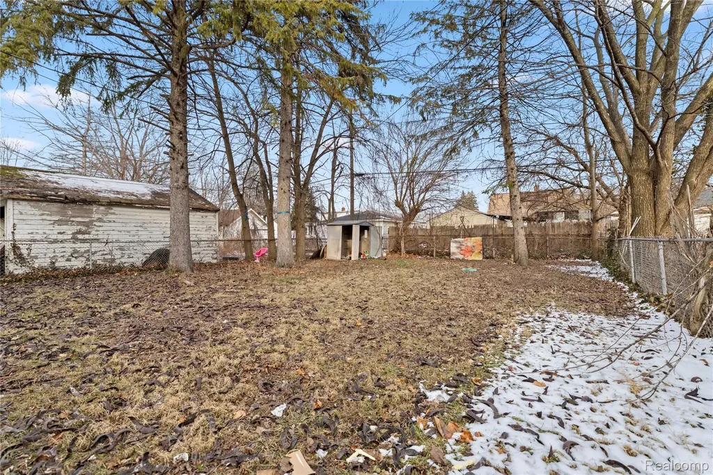 6438 Archdale Street Detroit City MI 48228