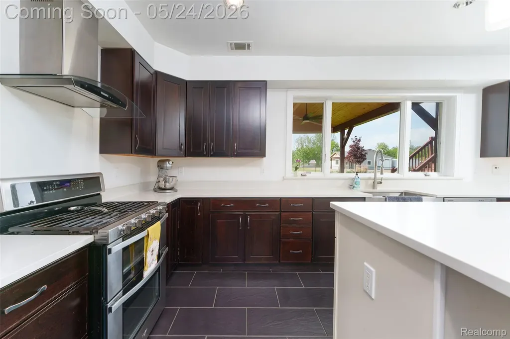 13800 12 Mile Road Green Oak Township MI 48178