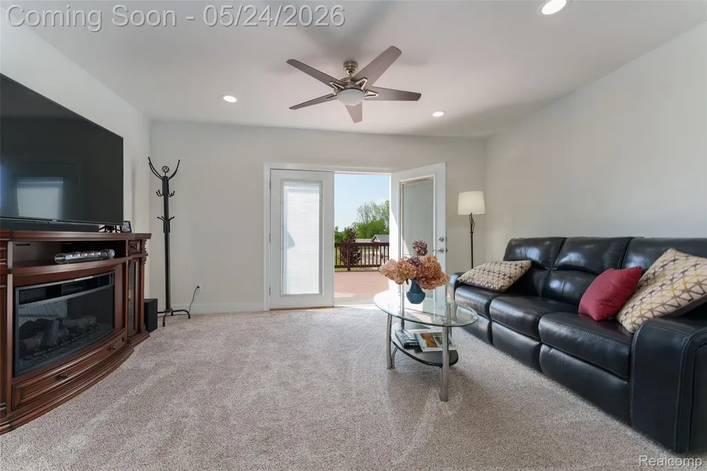 13800 12 Mile Road Green Oak Township MI 48178