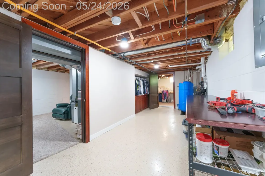 13800 12 Mile Road Green Oak Township MI 48178
