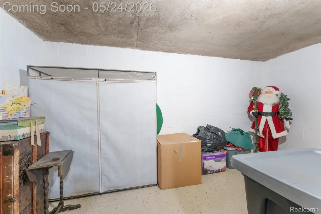 13800 12 Mile Road Green Oak Township MI 48178