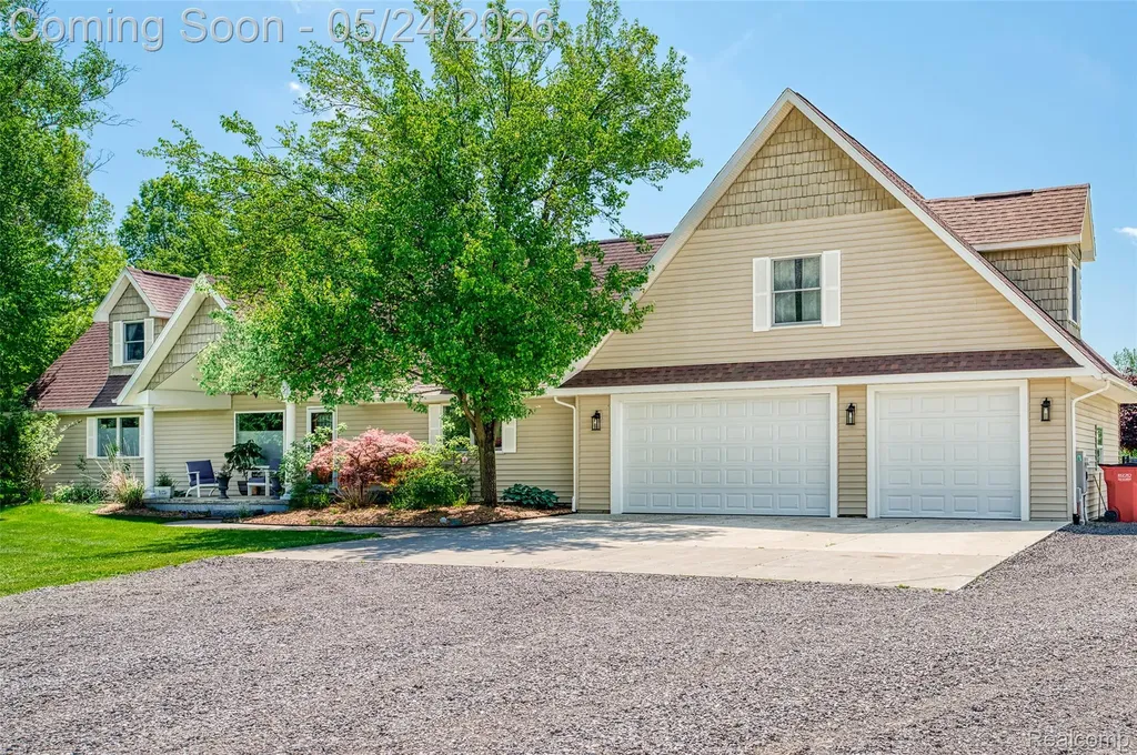 13800 12 Mile Road Green Oak Township MI 48178
