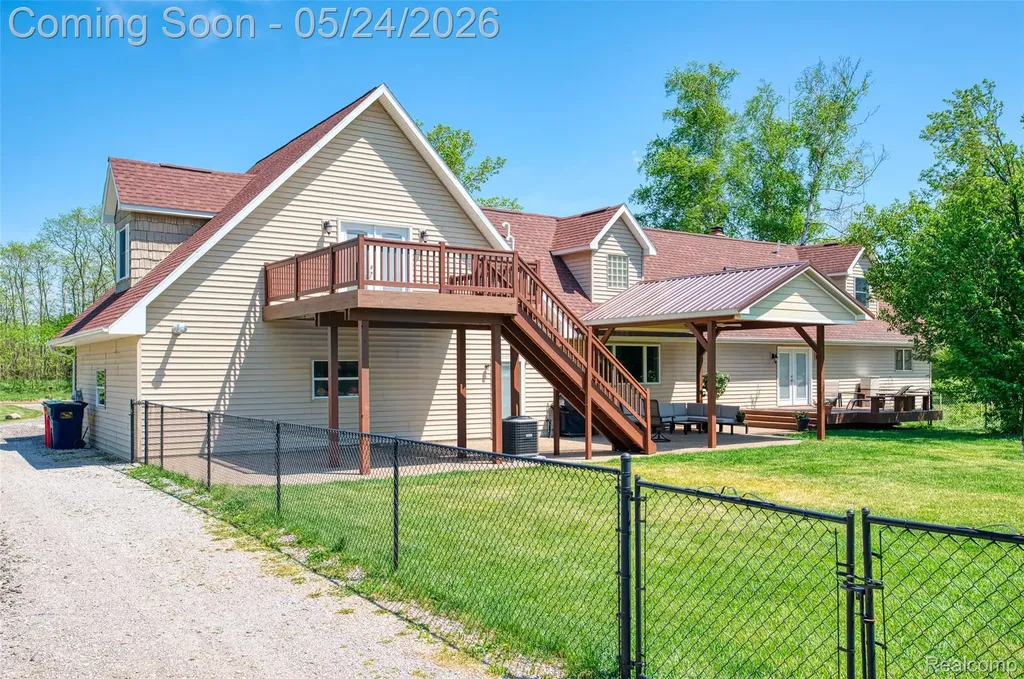 13800 12 Mile Road Green Oak Township MI 48178