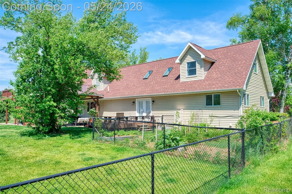 13800 12 Mile Road Green Oak Township MI 48178