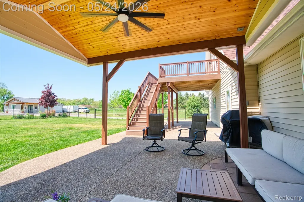 13800 12 Mile Road Green Oak Township MI 48178