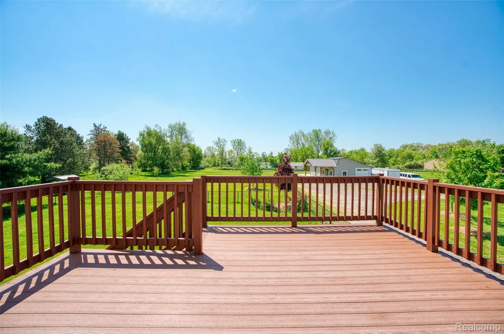 13800 12 Mile Road Green Oak Township MI 48178
