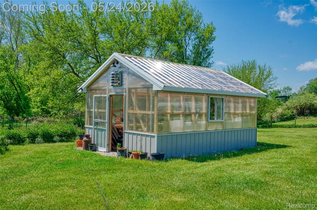 13800 12 Mile Road Green Oak Township MI 48178