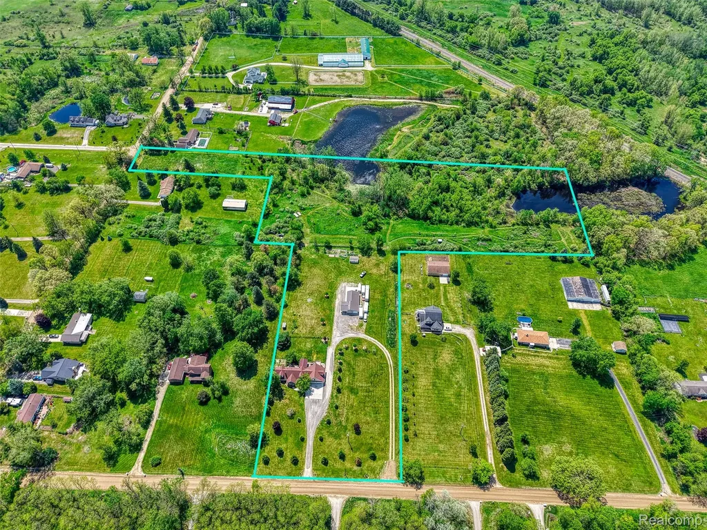 13800 12 Mile Road Green Oak Township MI 48178