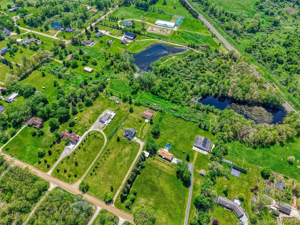 13800 12 Mile Road Green Oak Township MI 48178