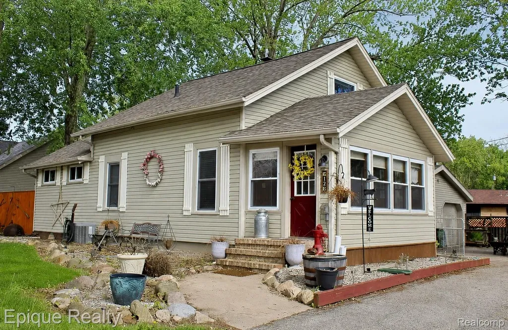 12 Mccoll Street Yale City MI 48097