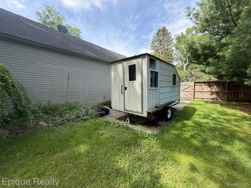 12 Mccoll Street Yale City MI 48097