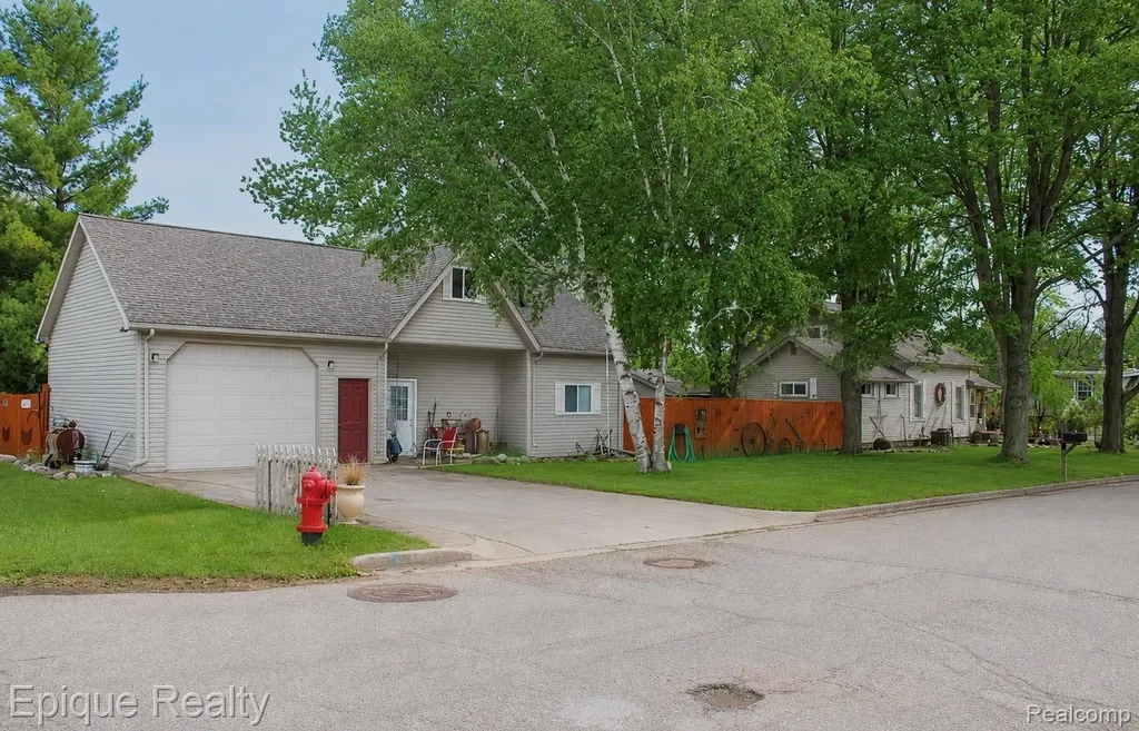 12 Mccoll Street Yale City MI 48097