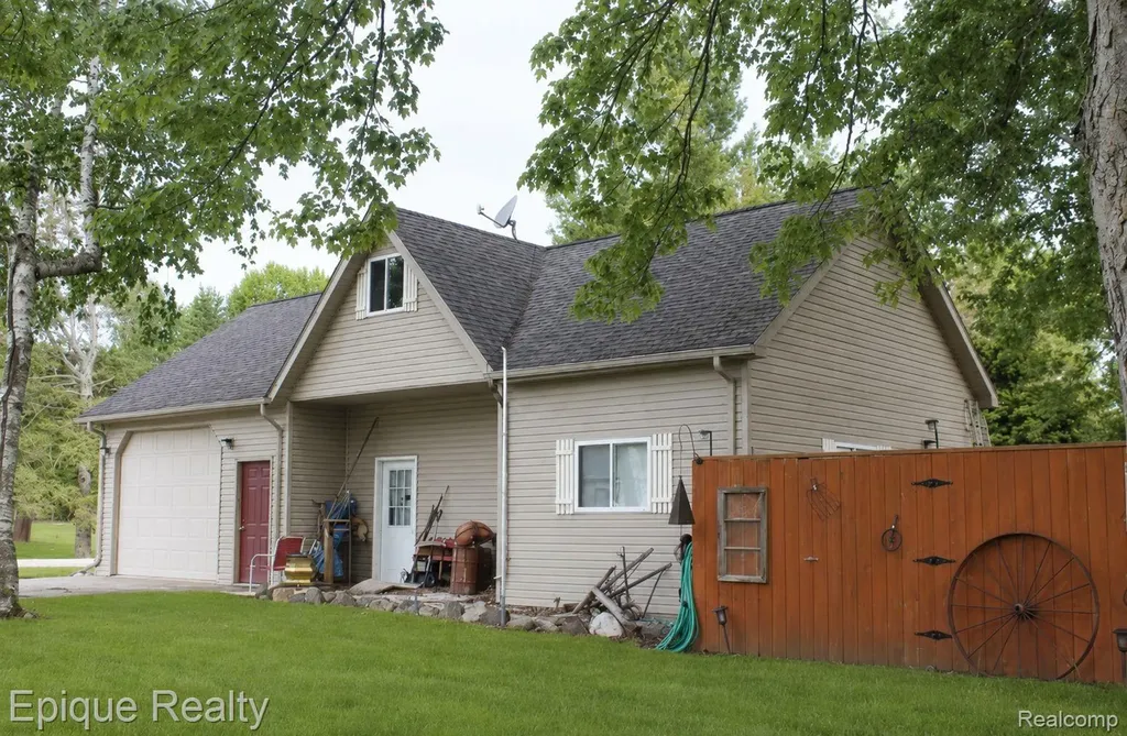 12 Mccoll Street Yale City MI 48097
