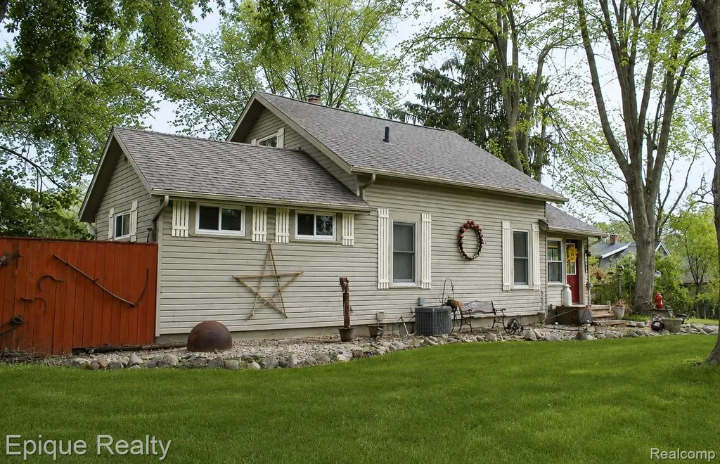 12 Mccoll Street Yale City MI 48097