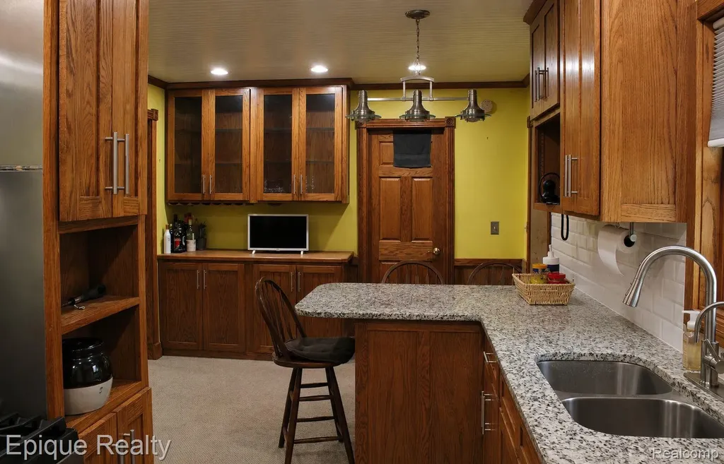 12 Mccoll Street Yale City MI 48097