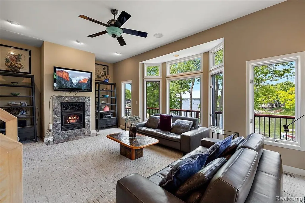 1739 Ridge Road White Lake Charter Township MI 48383
