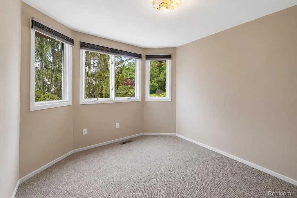 1739 Ridge Road White Lake Charter Township MI 48383