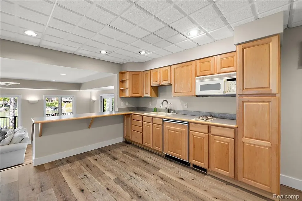 1739 Ridge Road White Lake Charter Township MI 48383