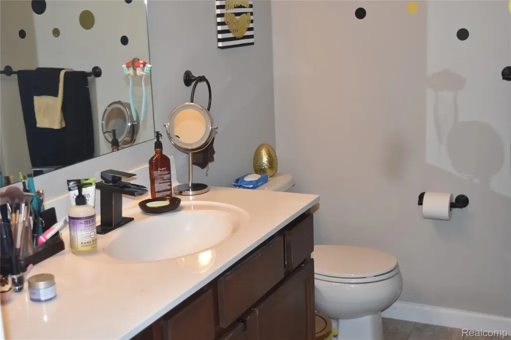 7067 Glenmeadow Court Grand Blanc Charter Township MI 48439