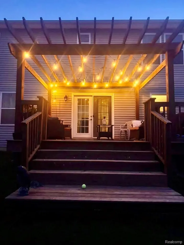7067 Glenmeadow Court Grand Blanc Charter Township MI 48439