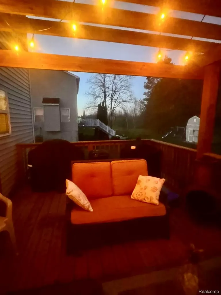 7067 Glenmeadow Court Grand Blanc Charter Township MI 48439