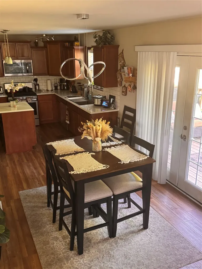 7067 Glenmeadow Court Grand Blanc Charter Township MI 48439