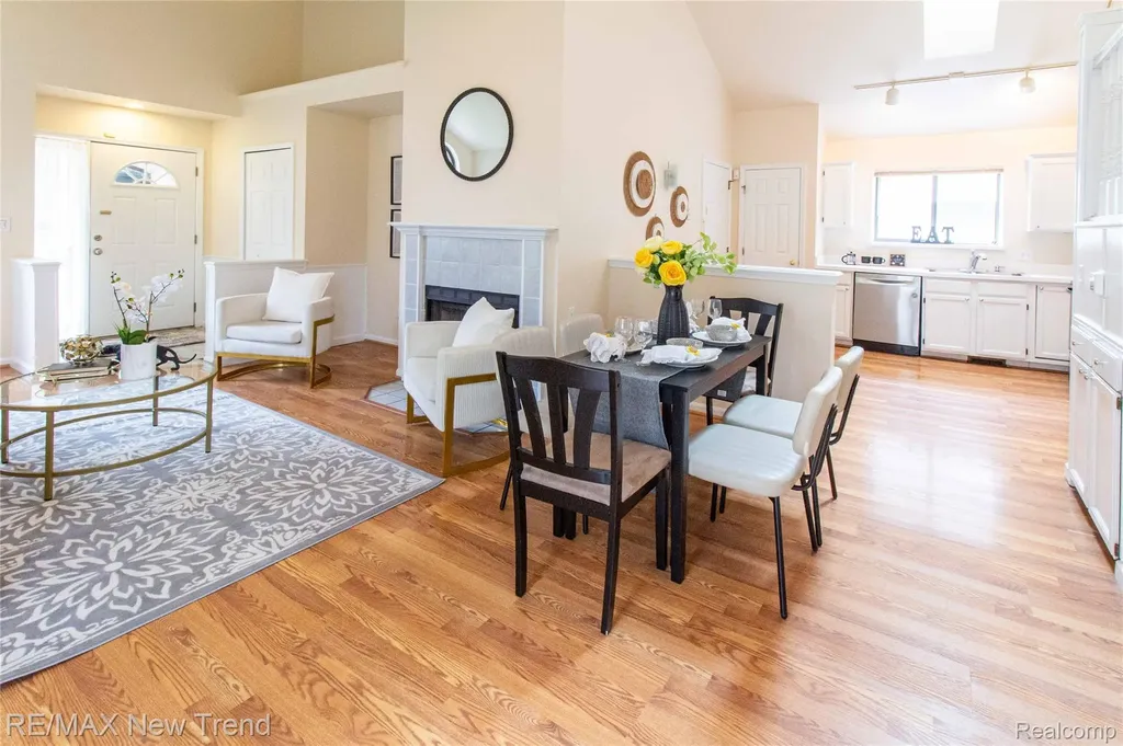 2521 Country Village Court Ann Arbor City MI 48103