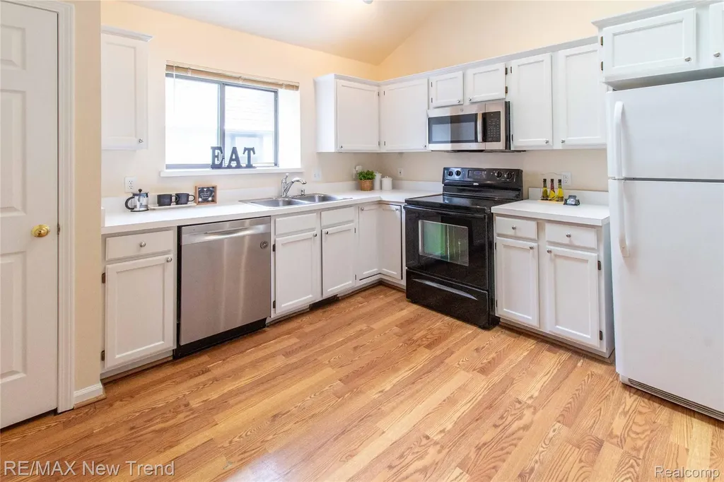 2521 Country Village Court Ann Arbor City MI 48103