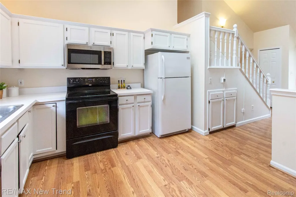 2521 Country Village Court Ann Arbor City MI 48103