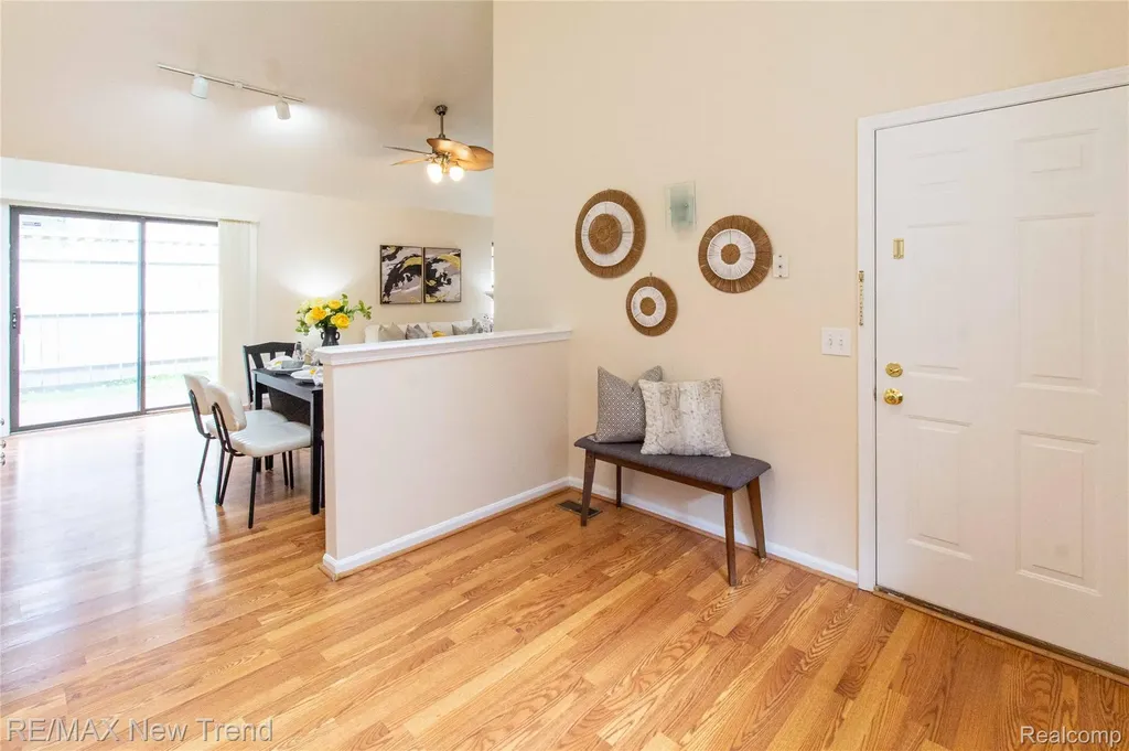 2521 Country Village Court Ann Arbor City MI 48103