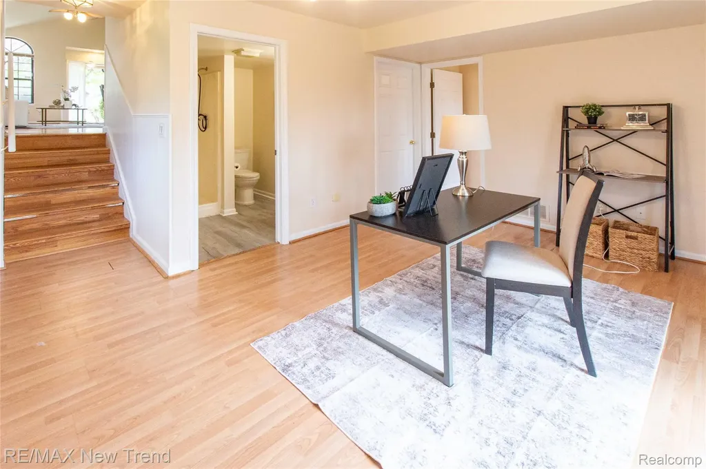 2521 Country Village Court Ann Arbor City MI 48103
