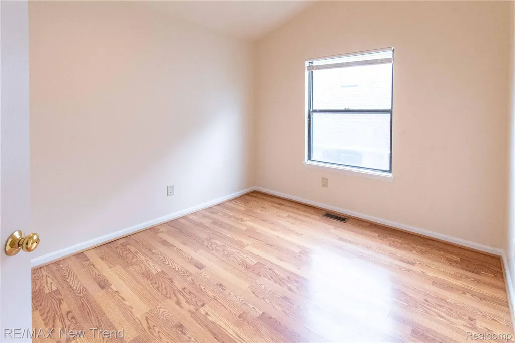 2521 Country Village Court Ann Arbor City MI 48103