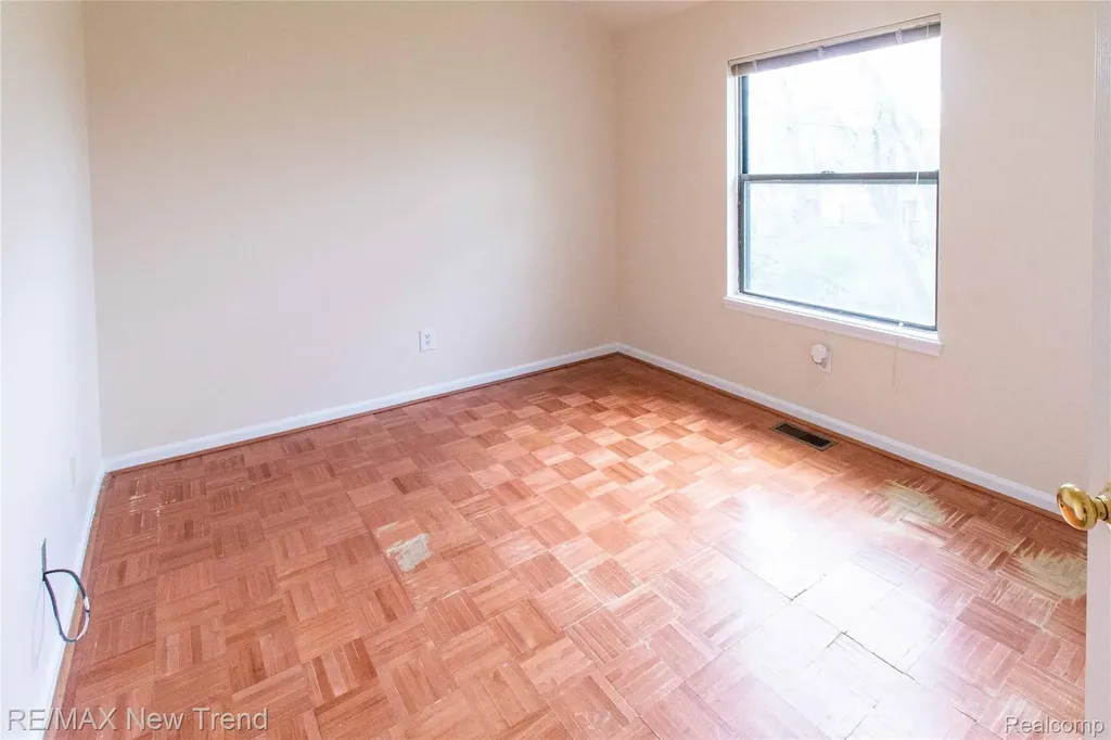2521 Country Village Court Ann Arbor City MI 48103