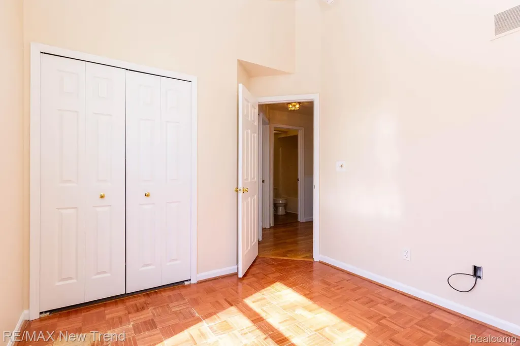 2521 Country Village Court Ann Arbor City MI 48103
