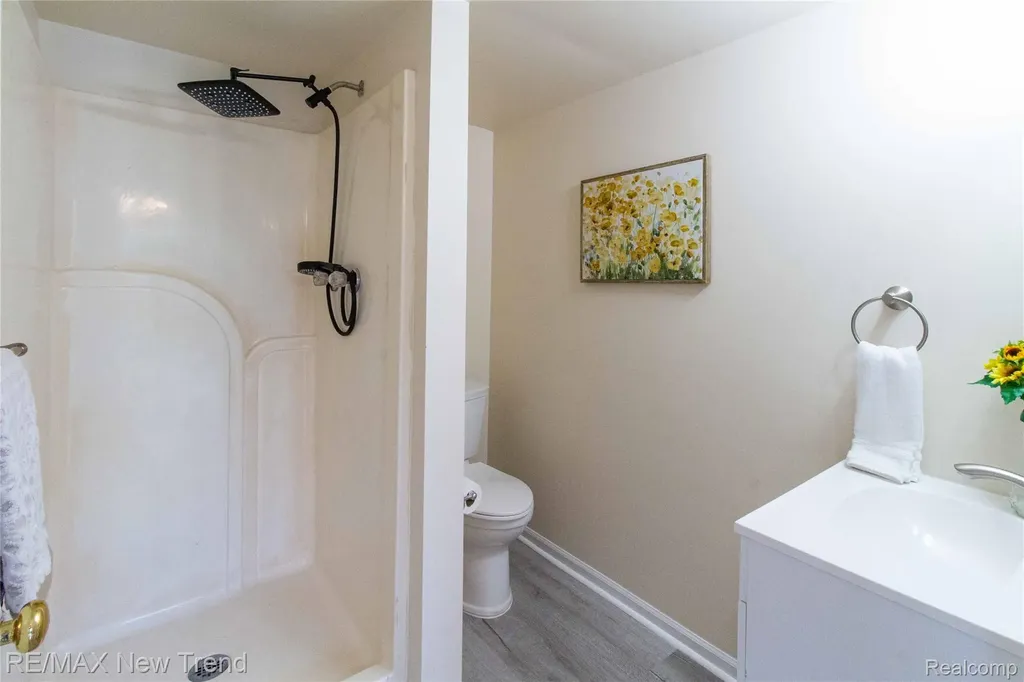 2521 Country Village Court Ann Arbor City MI 48103