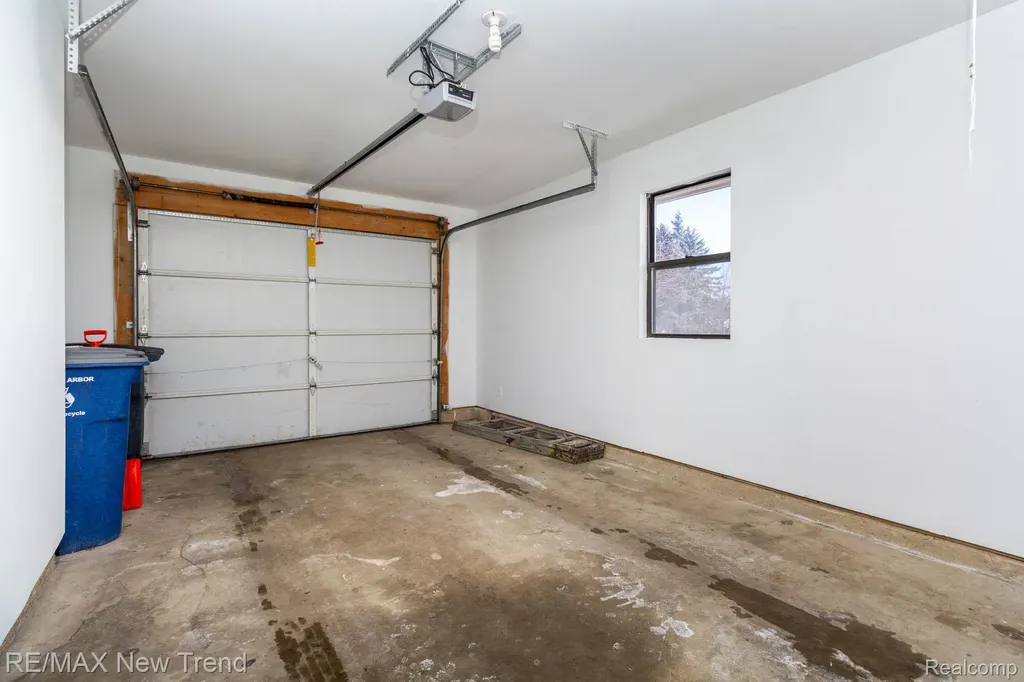 2521 Country Village Court Ann Arbor City MI 48103