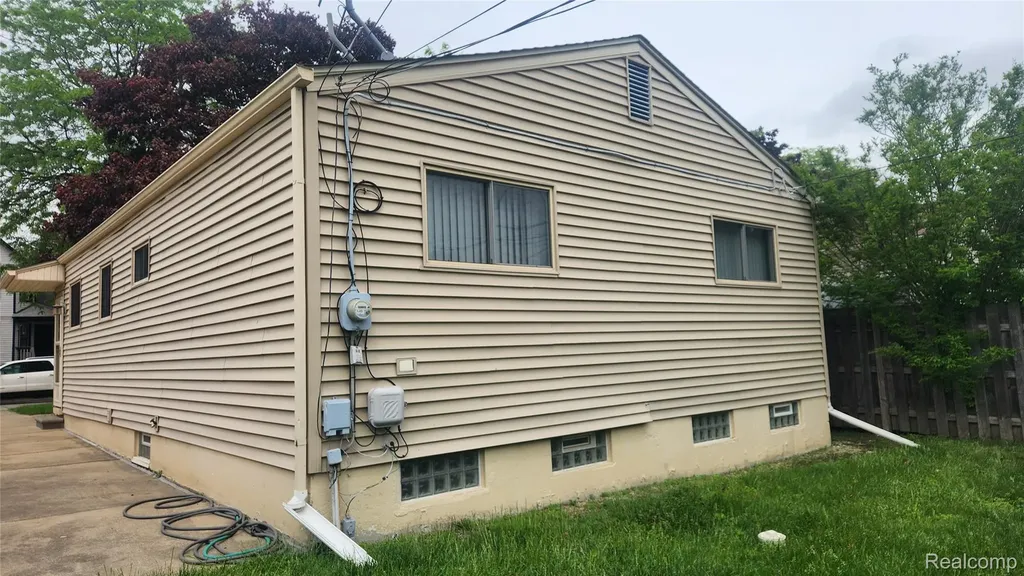 331 Detroit Street Trenton City MI 48183
