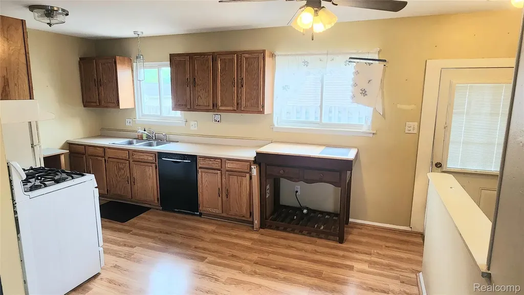 331 Detroit Street Trenton City MI 48183