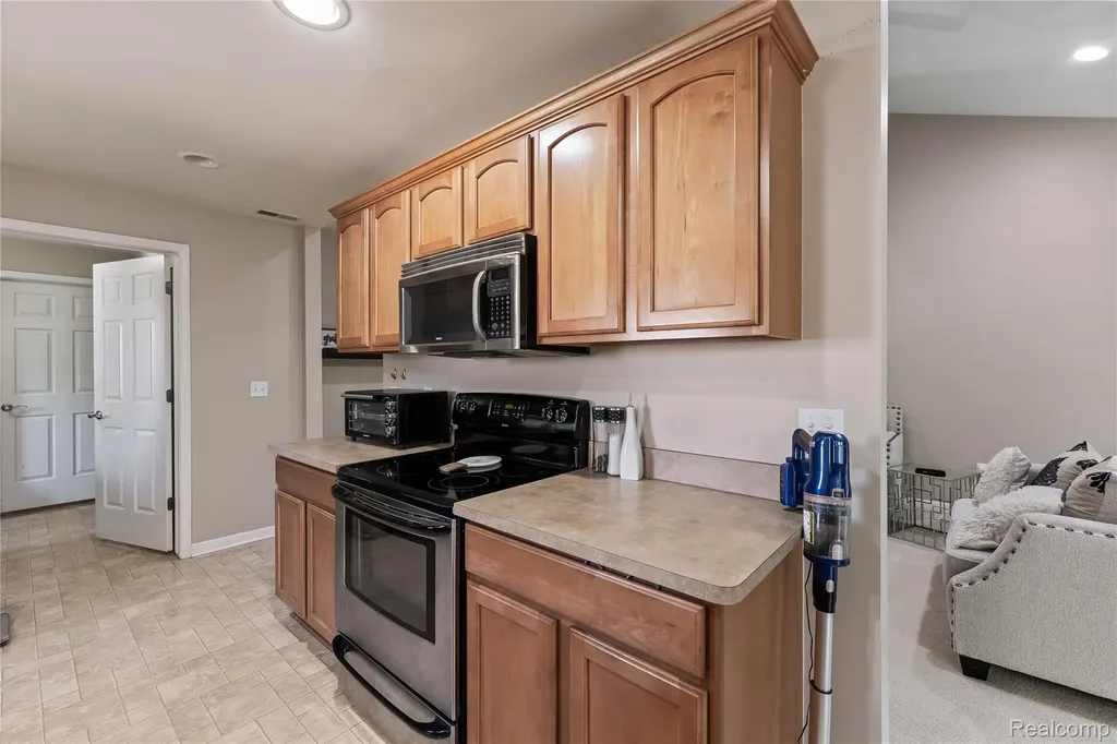 3522 Eagle Creek Shelby Charter Township MI 48317