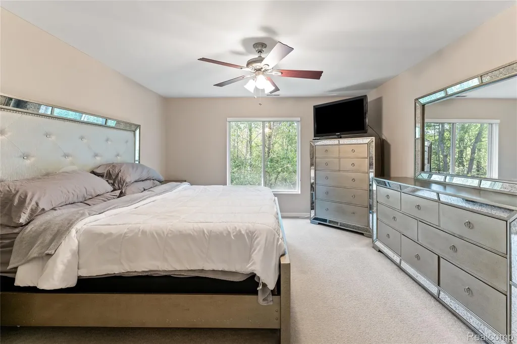 3522 Eagle Creek Shelby Charter Township MI 48317