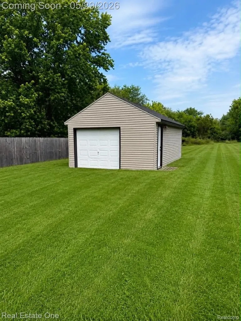 7379 Lawrence Street Mundy Township MI 48439