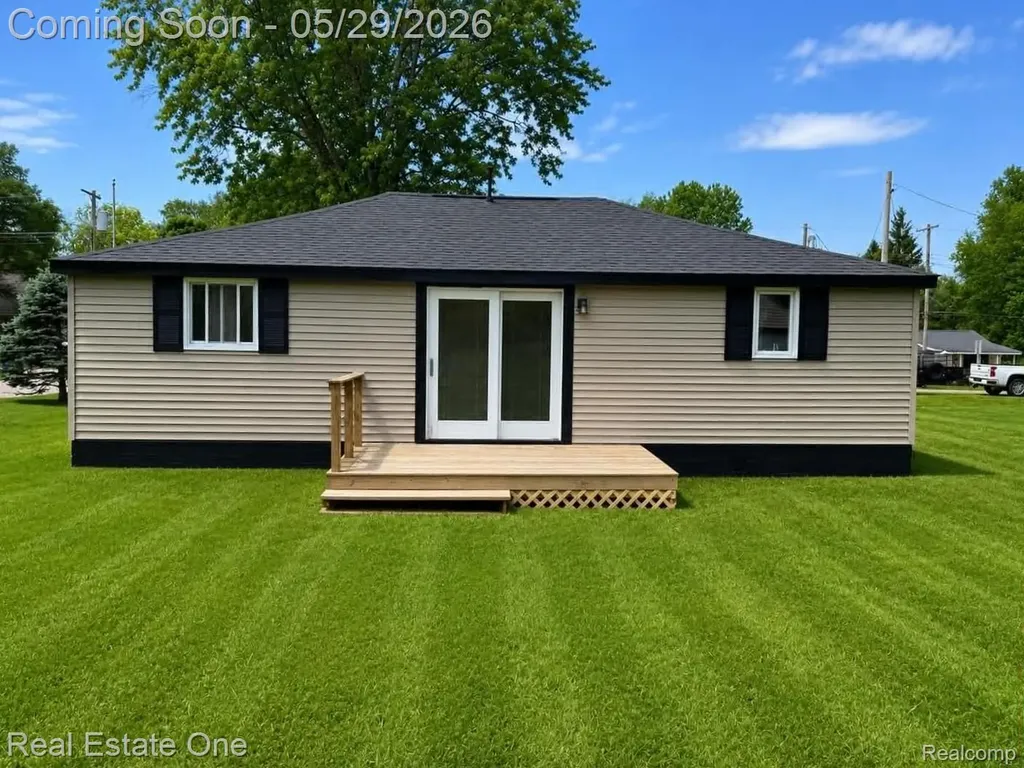 7379 Lawrence Street Mundy Township MI 48439