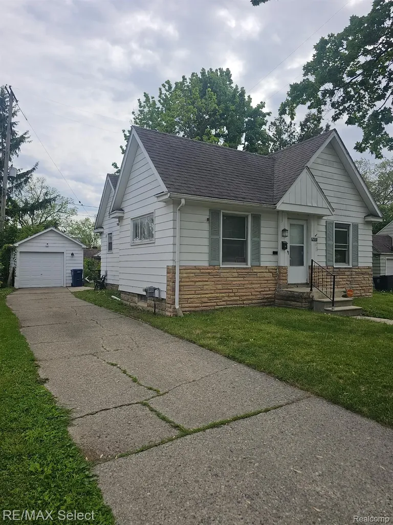 2551 Altoona Street Flint City MI 48504